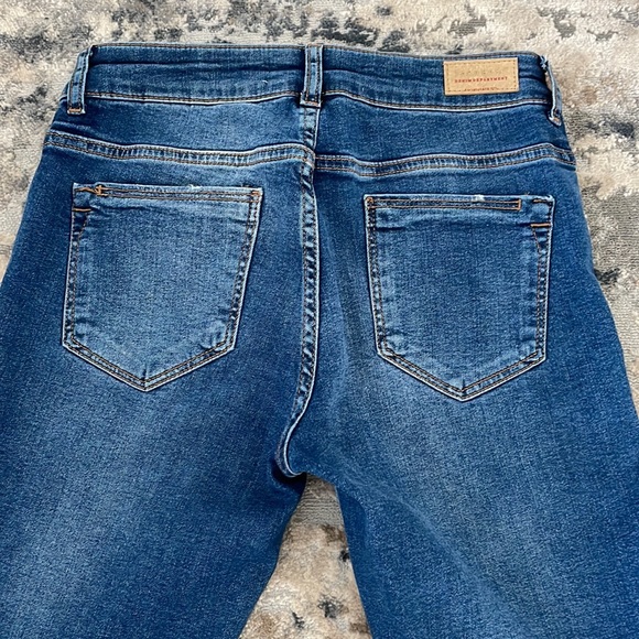 Zara Jeans with Pearls at Ankles - Picture 6 of 7